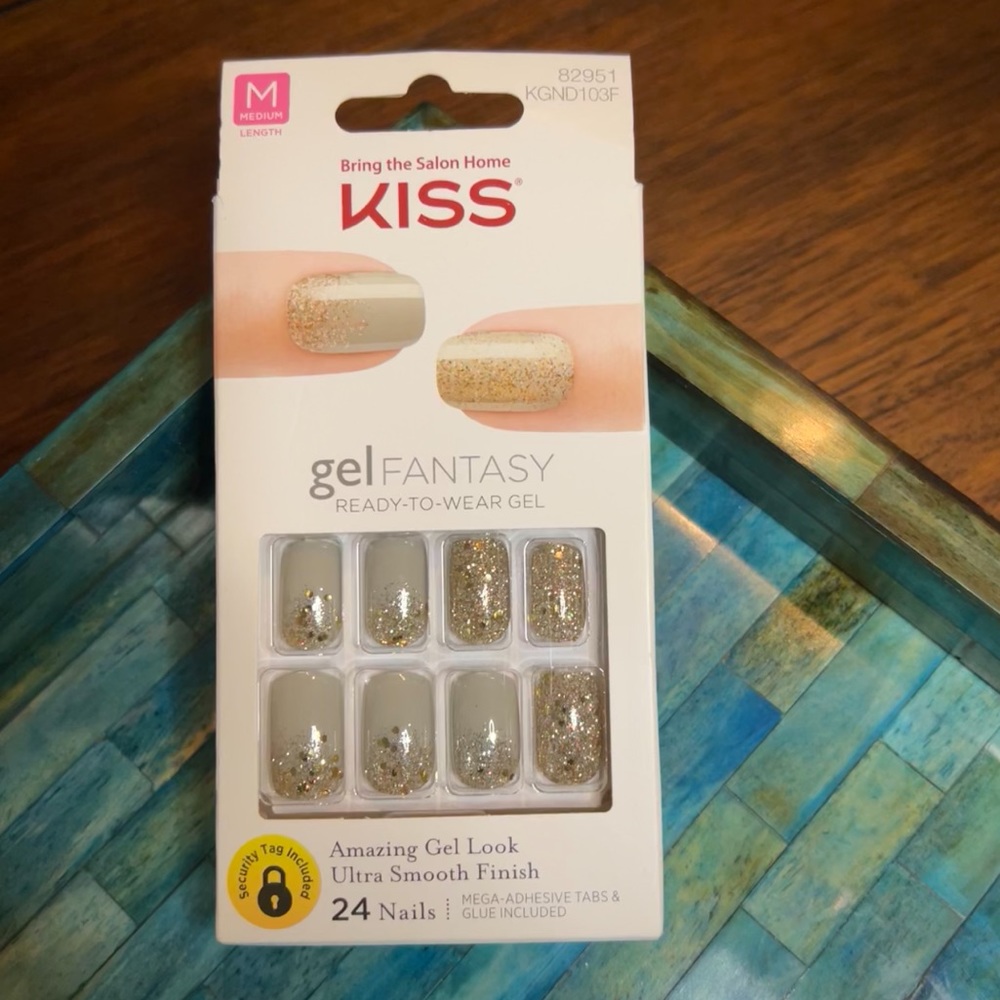 KISS Press On Nails, Grey Sparkle, Medium Length, Square Shape